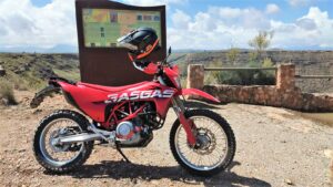 Parada en el Parque Megalítico de Gorafe en Granada